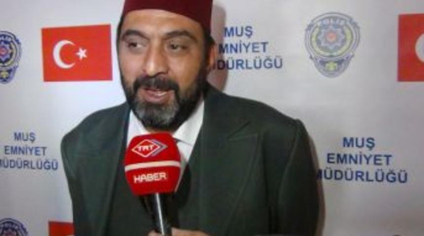 &Ouml;ğrenciler Tiyatro Ile Tanıştı