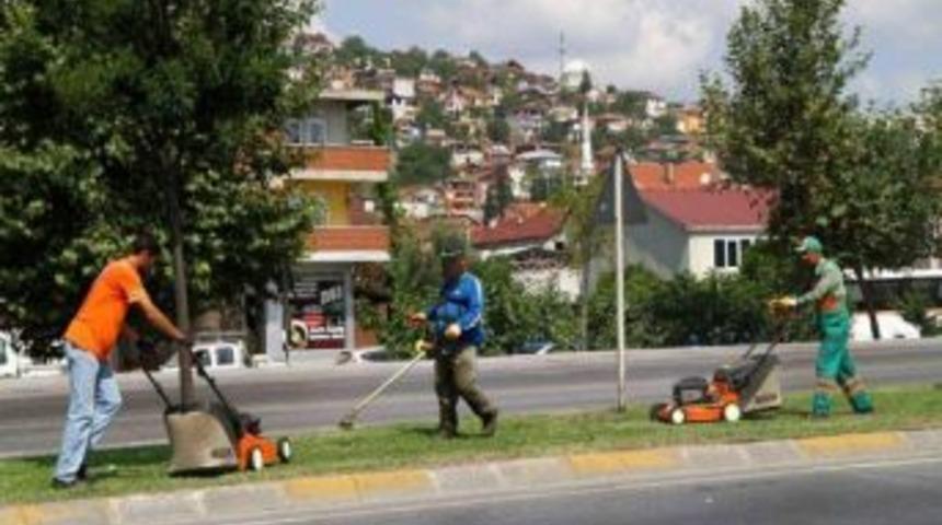 B&uuml;y&uuml;kşehir Yolları Temizliyor