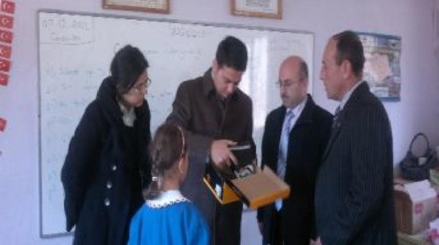 Kaymakam Sayın, 'ayakkabı' S&ouml;z&uuml;n&uuml; Yerine Getirdi