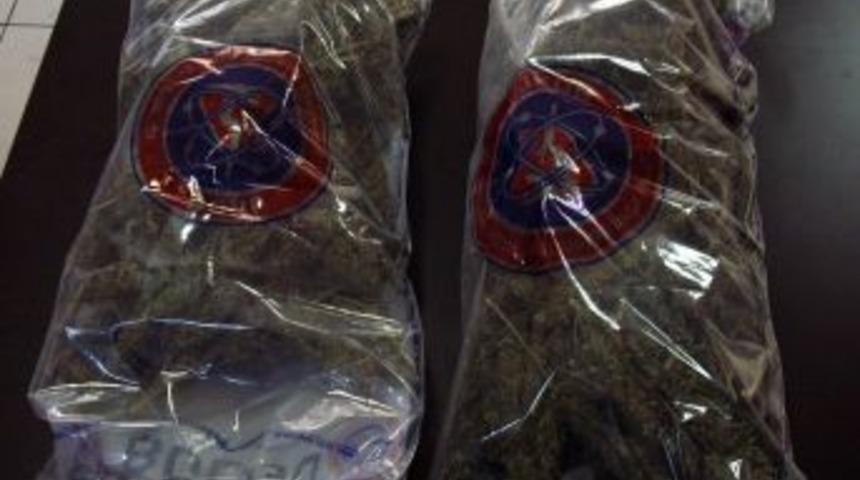 Manavgat'ta Bin 880 Gram Esrar Ele Ge&ccedil;irildi