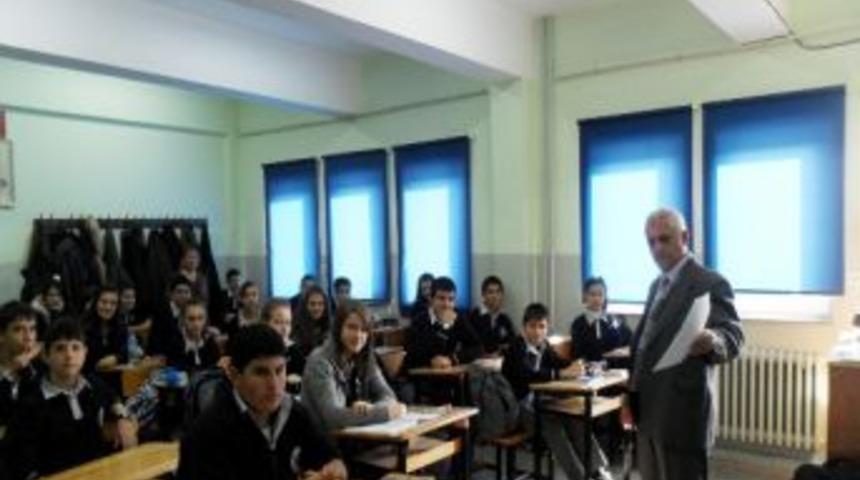 Liselilere Tema&rsquo;yı Anlattılar