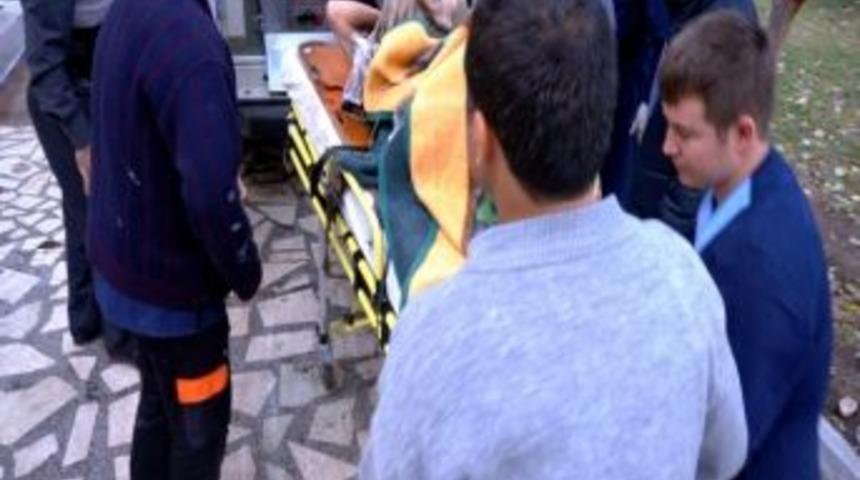 Sarıg&ouml;l&rsquo;de Yıldırım D&uuml;şt&uuml;: 1 Yaralı