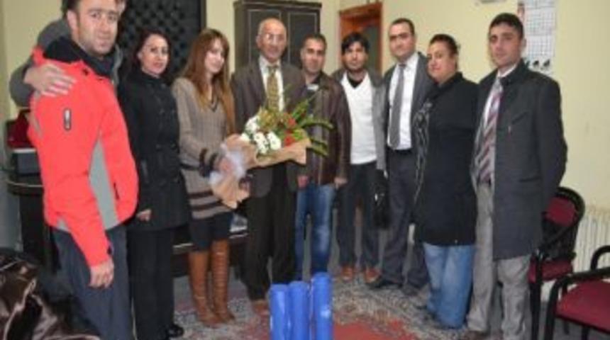 Gen&ccedil;lik Merkezi&rsquo;nden Bedensel Engelliler Derneği&rsquo;ne Ziyaret