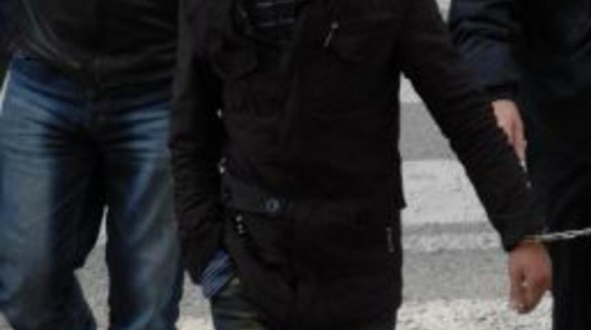 Balkonda Hırsızlık Yapan Şahıs Yakalandı