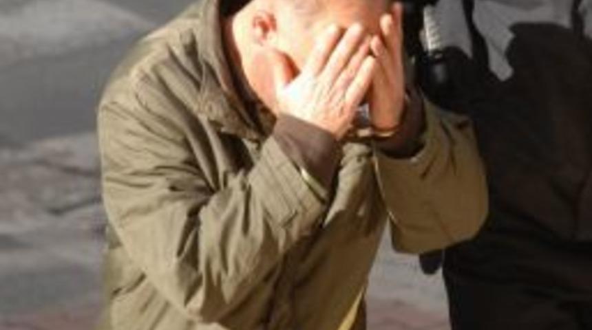 Kablo Hırsızı &Ccedil;uvalla Ka&ccedil;arken Yakalandı