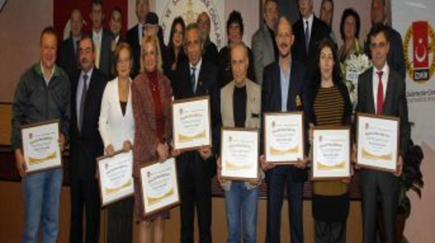 İGC&rsquo;den 37 Gazeteciye Şeref Divanı Beratı