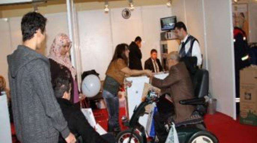 Kartal Belediyesi &ldquo;engelsiz Yaşam Fuarı"nda