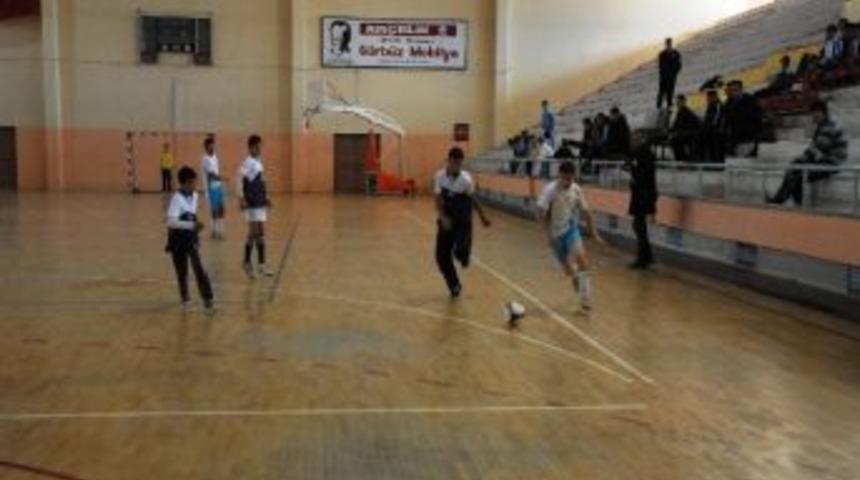 Yıldızlar Futsal Turnuvası Sona Erdi