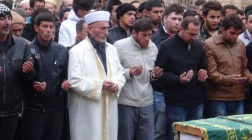 Nevşehir&rsquo;deki Trafik Kazası: Hayatını Kaybeden 4 Kişi Toprağa Verildi