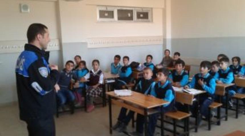 Cizre&rsquo;de Toplum Destekli Polislerin Okul Ziyaretleri Devam Ediyor