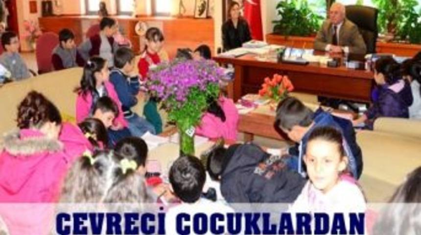 &Ccedil;evreci &Ccedil;ocuklardan Başkan Karakayalı'yı Ziyaret