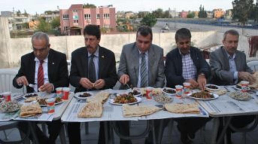 MHP İl Başkanı İzgioğlu: B&uuml;t&uuml;n Belediyelere Talibiz.