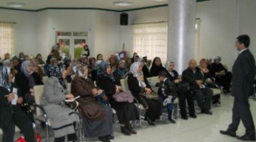 &Ouml;zel Mutafoğlu Okulları'nda Annelik Eğitimi Programı Başladı