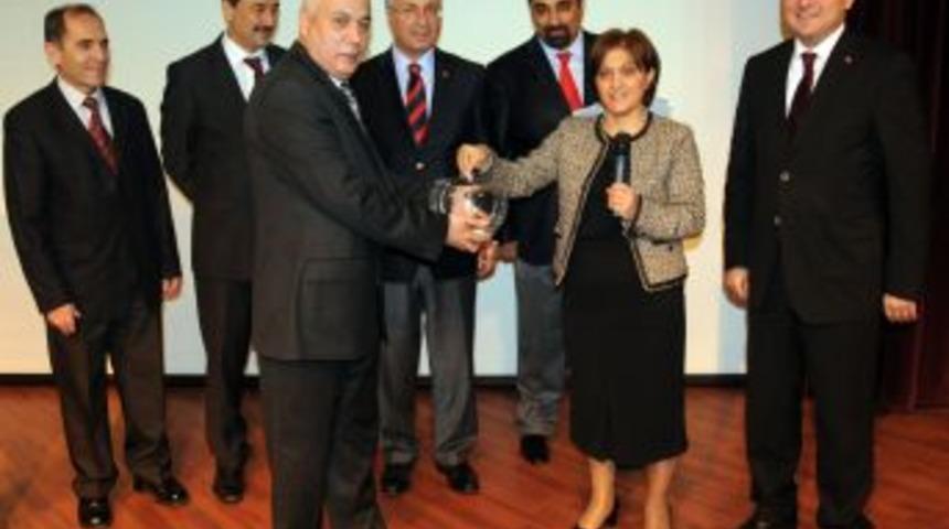 Manisa'da 94 Ihtiya&ccedil; Sahibi Aile Kendi Evine Kavuştu