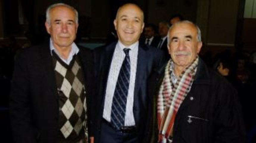 T&uuml;rkmenli, Amcalarıyla Hasret Giderdi