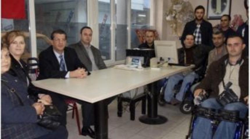 Kaymakam Orhan Engelsiz Yaşam Derneğini Ziyaret Etti