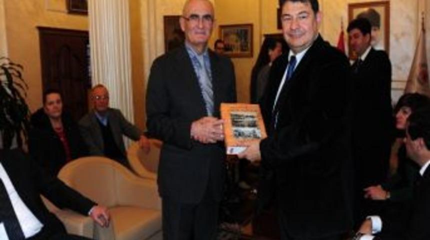 Yunan Misafirler Başkan Yılmaz&rsquo;ı Ziyaret Etti