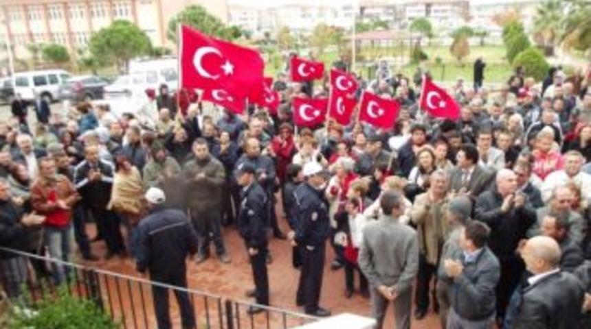 Ayvalık&rsquo;ta Kaygılı Bekleyiş