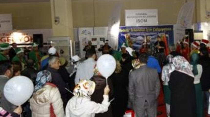 İs&ouml;m, Engelsiz Yaşam Fuarı'na katıldı