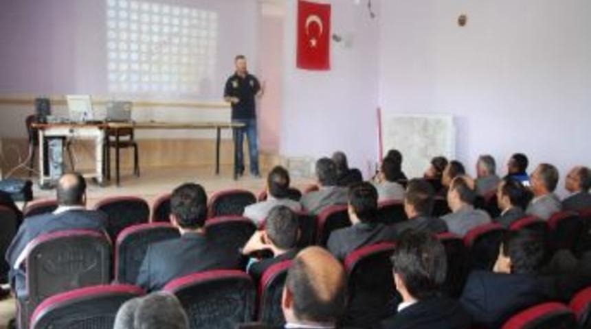 Beyşehir&rsquo;de Polisten Madde Bağımlılığı Semineri