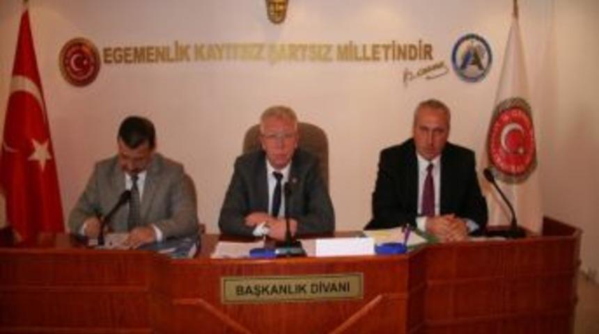 Mhp&rsquo;li İgm &Uuml;yelerinden Valinin Meclise G&ouml;nderdiği, 'eksiklikler Giderilsin' &Ouml;nergesine Tepki Geldi