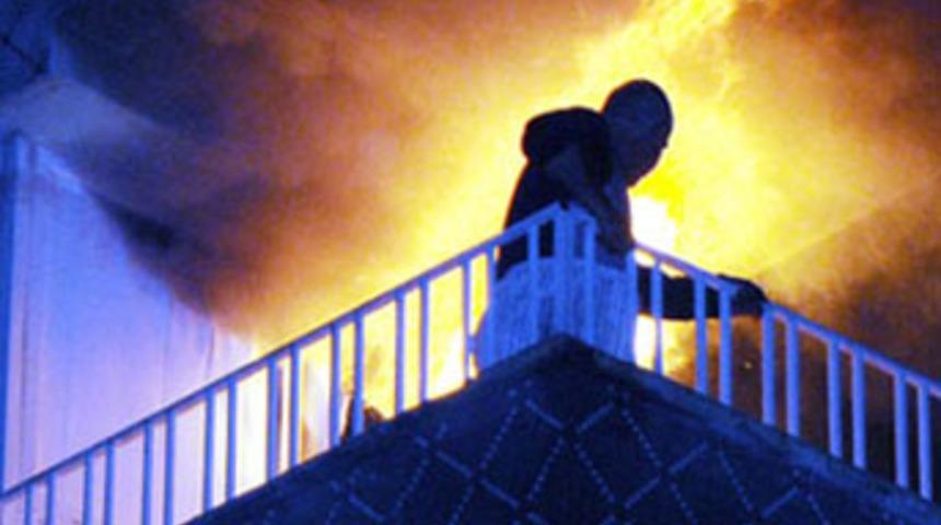 Alevlerin arasında can pazarı