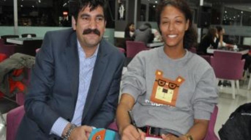 Ne&uuml; Bayan Basketbol Takımına Abd&rsquo;li Basketbolcu