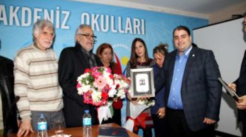 Rutkay Aziz '' siyaset&ccedil;i olmak istiyordum''