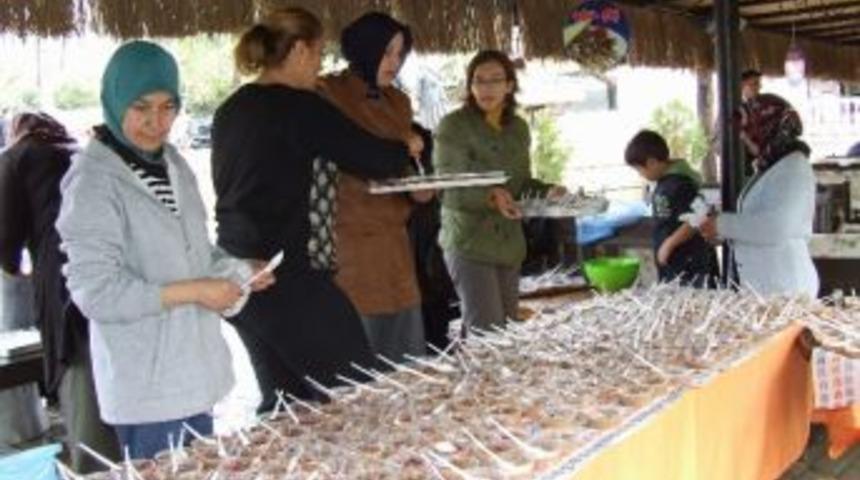 Ortaca Ak Parti Kadın Kollarından Aşure Hayrı