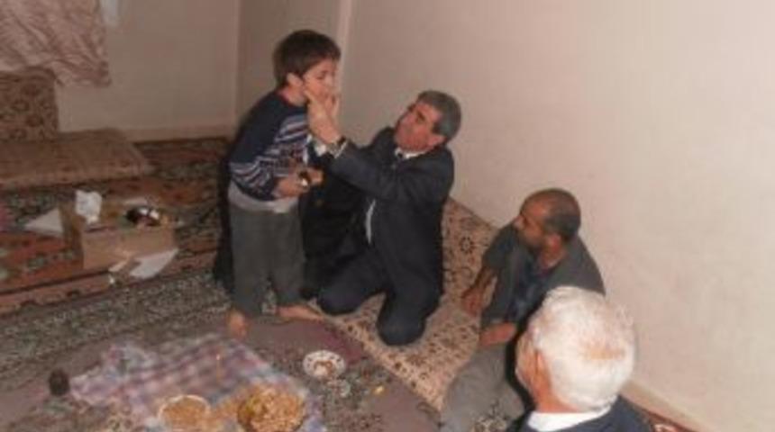 Bulut, Engelli Vatandaşı Evinde Ziyaret Etti