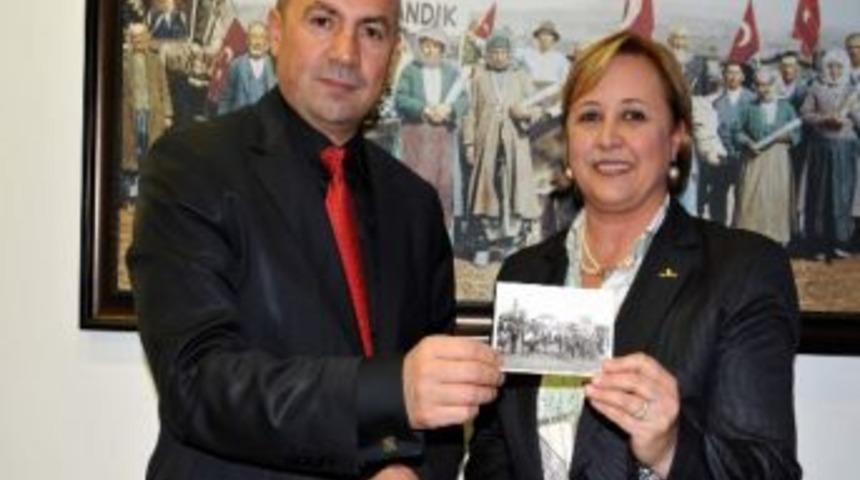 &ldquo;uşak&rsquo;taki &ldquo;cumhuriyeti Biz B&ouml;yle Kazandık&rdquo; Yazılı İkinci Fotoğraf Kent Tarihi M&uuml;zesinde Sergilenecek