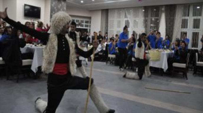 &Uuml;niversitelerarası Voleybol M&uuml;sabakaları Renkli G&ouml;r&uuml;nt&uuml;lerle Sona Erdi