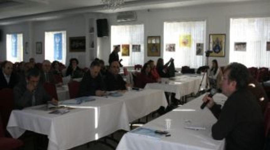 Esm&rsquo;den, Eğitim Semineri