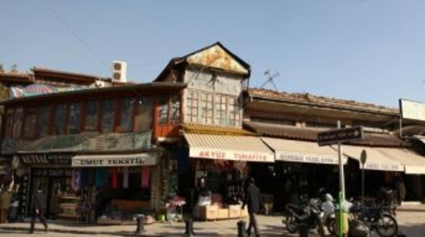 Osmanlı Eserleri Eski Kimliğine Kavuşuyor