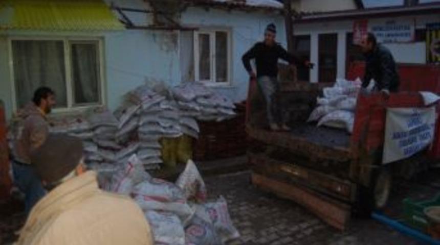 Lapseki&rsquo;de K&ouml;m&uuml;r Yardımı