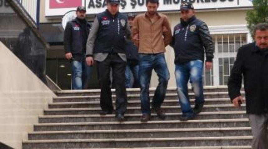 Hasmı Zannettiği Polislere Kurşun Yağdırdı