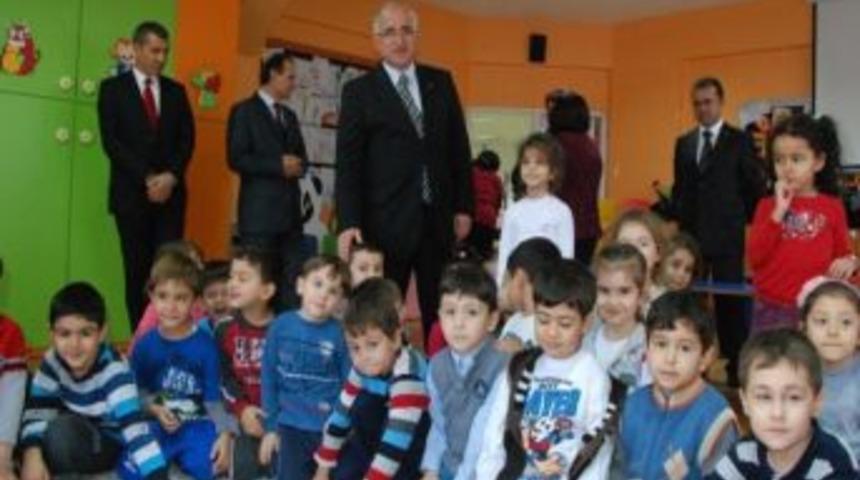 Miniklerin Vali Amca Sevinci