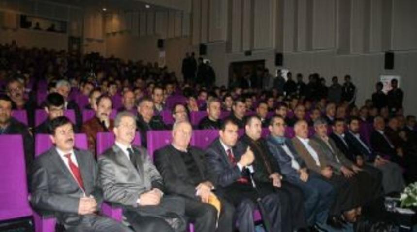 'Televizyonlar, &lsquo;halk Bunu Istiyor&rsquo; Diyerek Vatandaşın Nefsine Hitap Etmemeli'