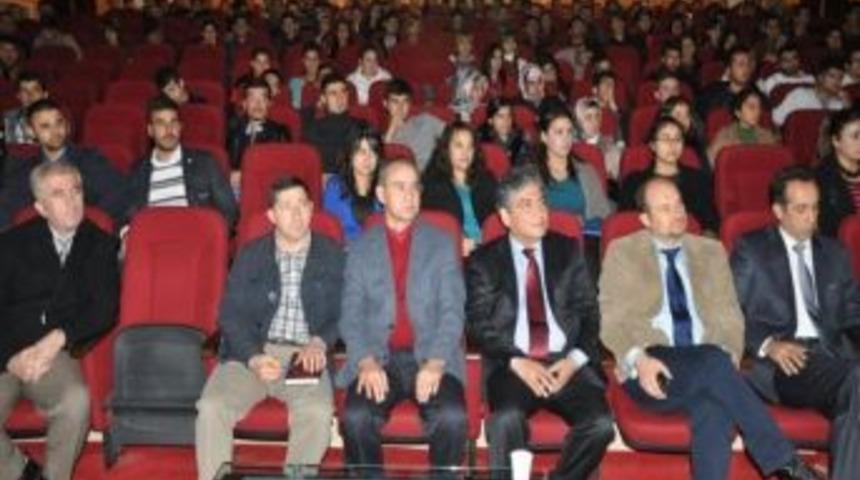 Ad&uuml; Didim Myo M&uuml;d&uuml;r&uuml; Y&uuml;ksel, Adıyaman&rsquo;da Konferans Verdi