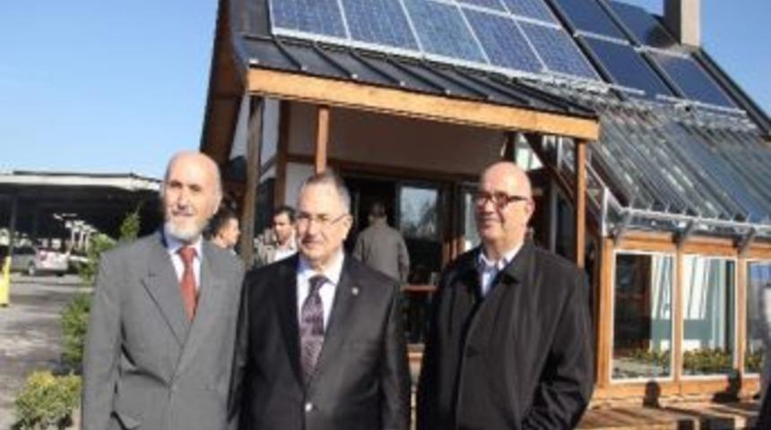 Bu Ev Hem Tasarruflu Hem De Dayanıklı