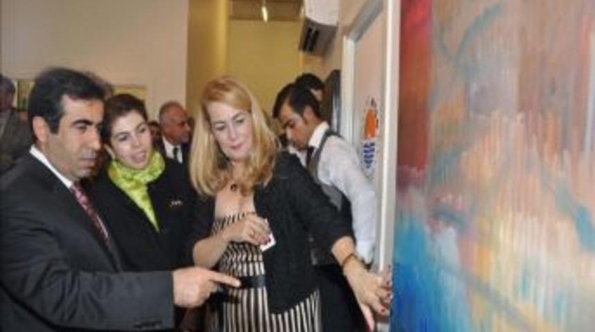 “bu Gözler Kimin?” Sergisi Açıldı