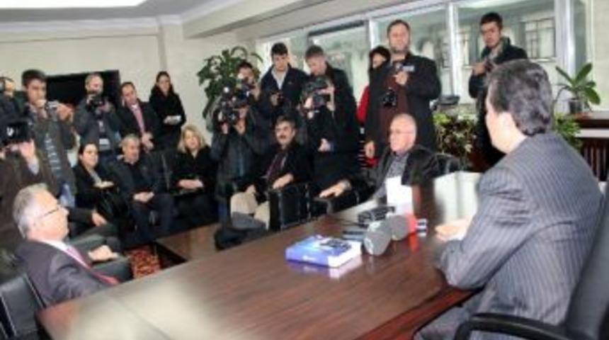 Hamarat, Vatandaşları Dinledi