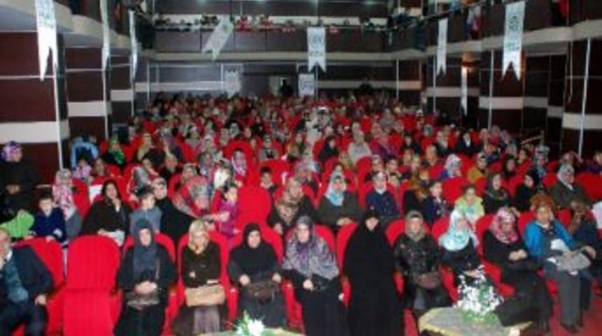 İhh, 'aile Ve &Ccedil;ocuk Eğitimi' Konulu Konferans D&uuml;zenledi