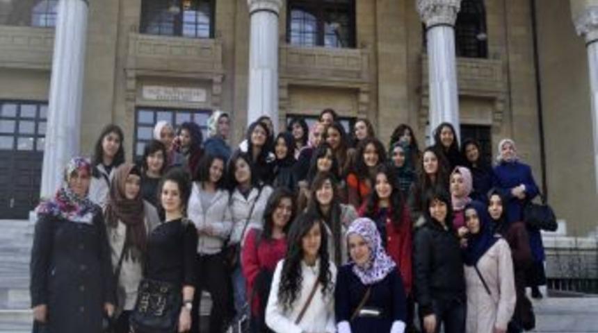 Gonca Anadolu Lisesi Öğrencilerinden Başkent'e Eğitim Gezisi