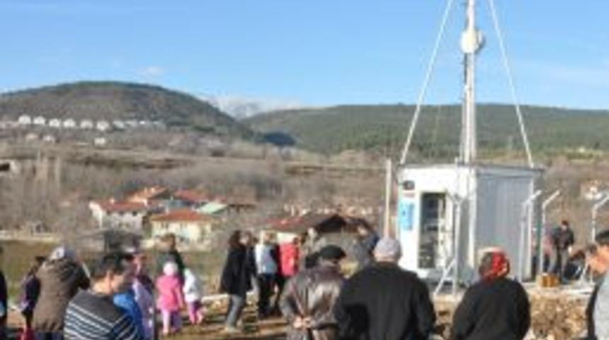 Gece Yarısı Kurulan Baz Istasyonu Mahalleyi Ayaklandırdı