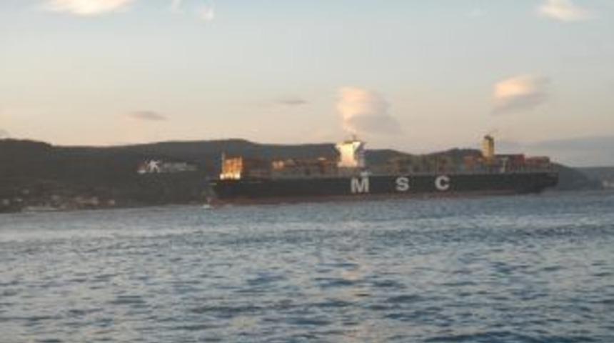 Dev Konteyner Boğazı Kapattı