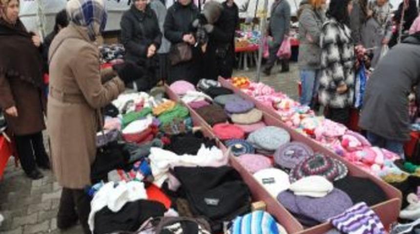 Şapka, Atkı Ve Eldivene Rağbet Arttı