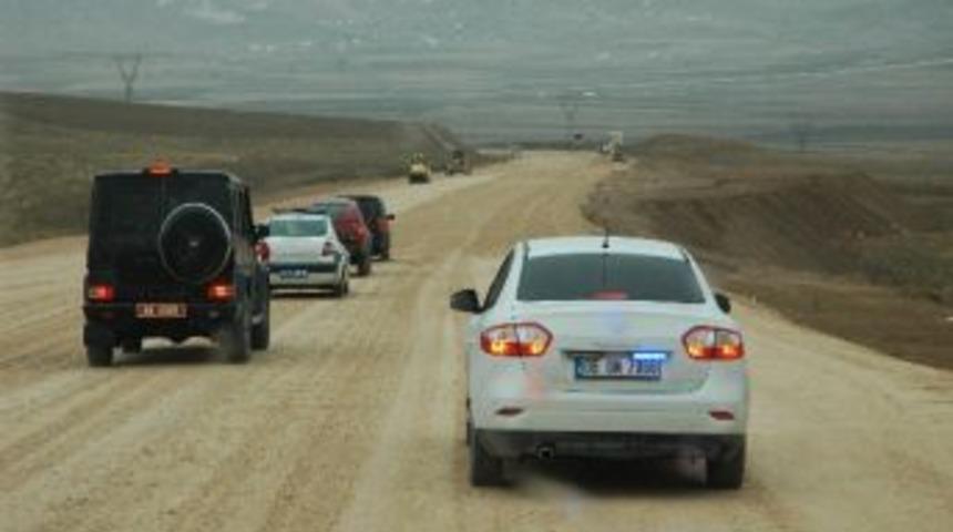 Van Valisi Karaloğlu, &Ccedil;evre Yolunda İncelemelerde Bulundu