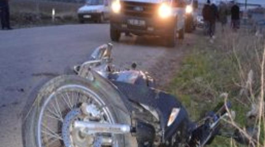 Manisa&rsquo;da Motosiklet Kazası: 4 Yaralı