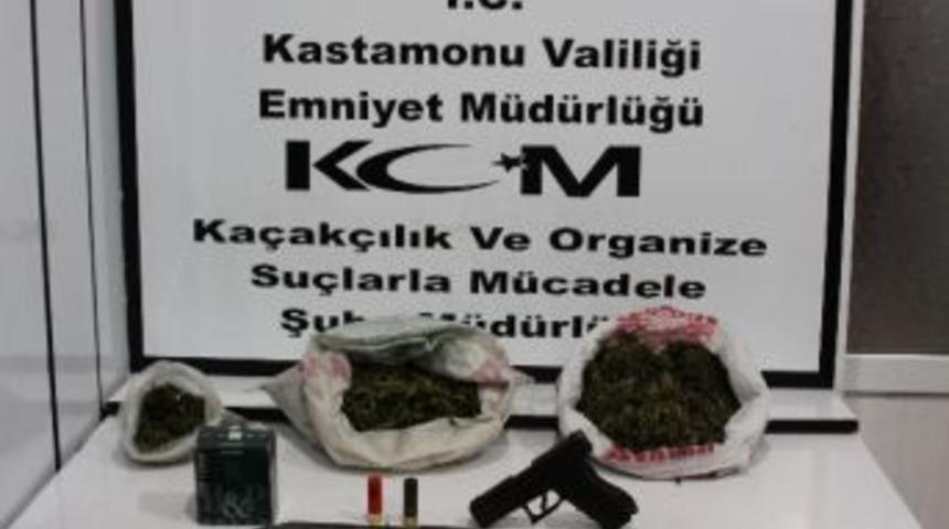 Kastamonu&rsquo;da 620 Gram Esrar Ele Ge&ccedil;irildi